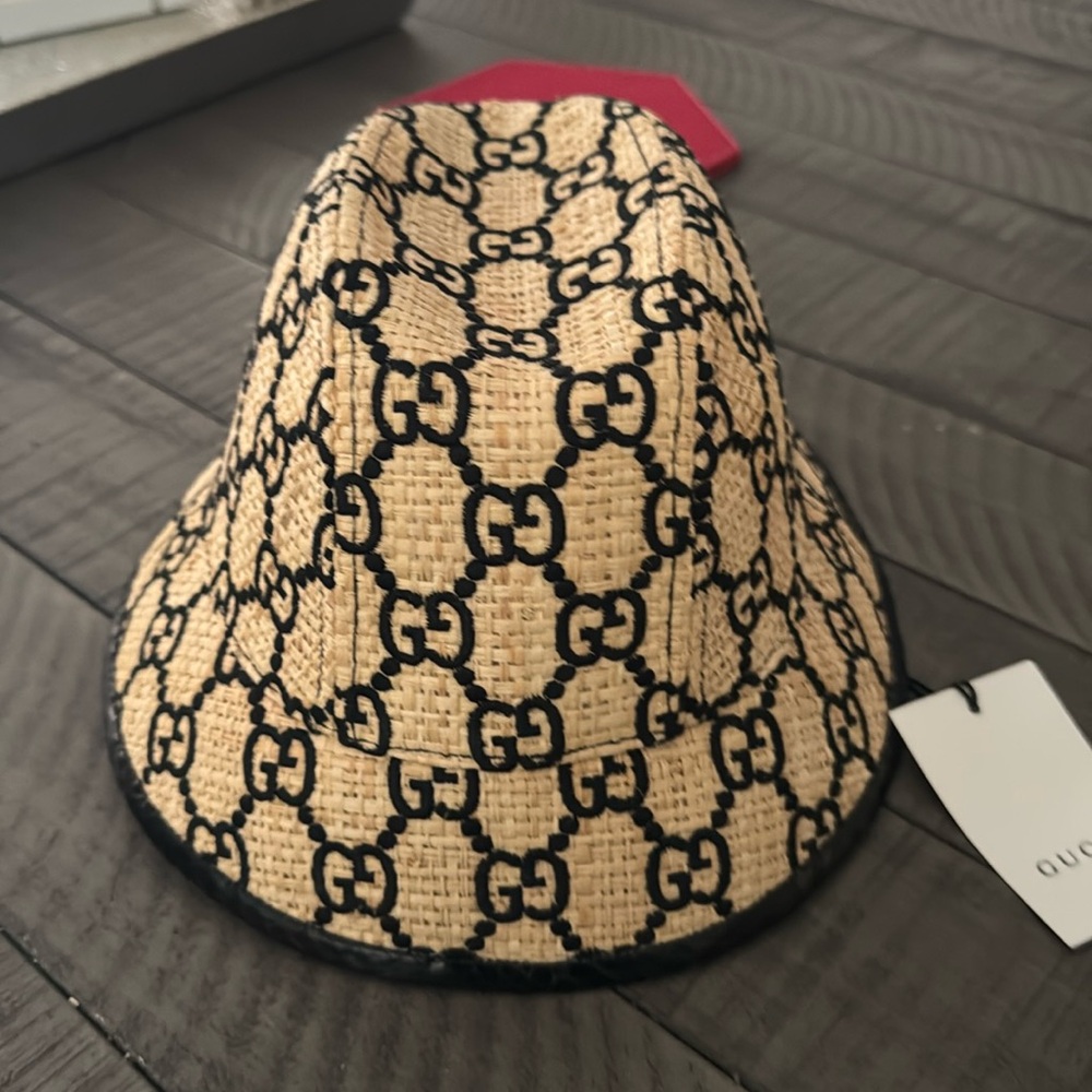 Gucci raffia natural and black GG bucket hat beige tan wicker
